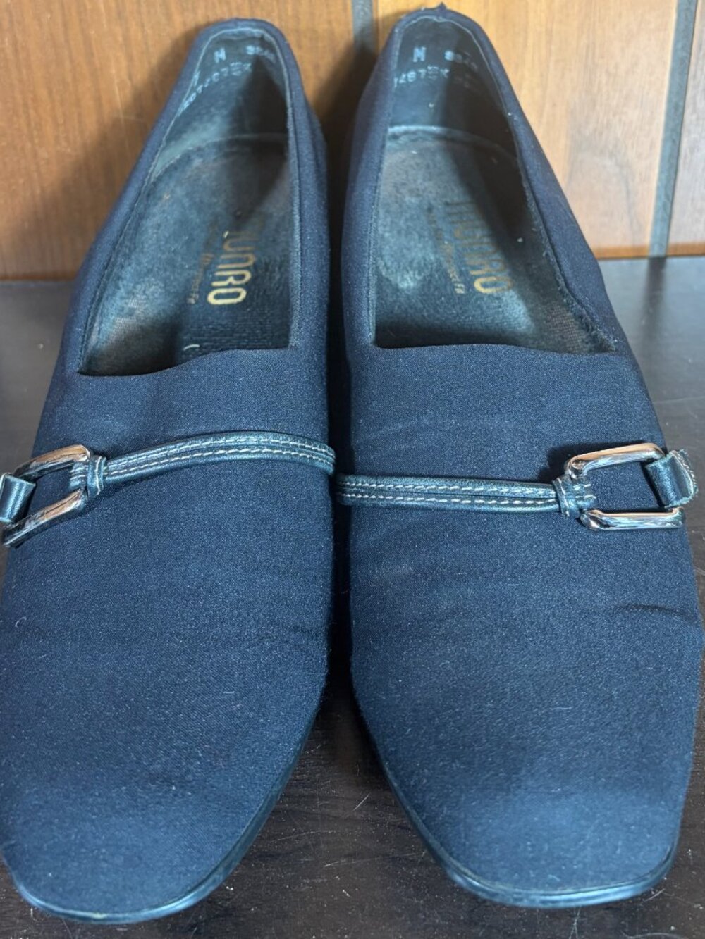 Munro Cindi Black Fabric Square Toe Block Heel Buckle Pumps Size 7 M USA - EUC